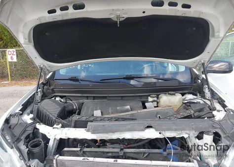 2019 Chevrolet Traverse Ls z USA, uszkodzony, nr VIN 1GNERFKW2KJ260176